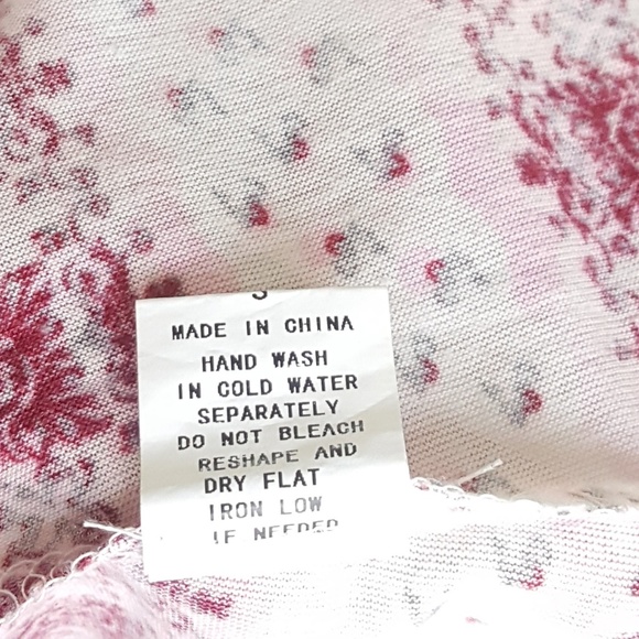 Red Pink Pattern Crochet Blouse - Picture 5 of 7